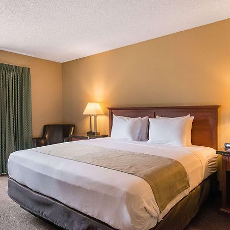 Rodeway Inn & Suites Portland - Jantzen Beach Екстериор снимка