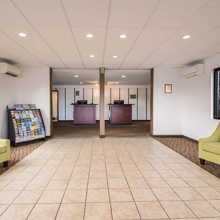 Rodeway Inn & Suites Portland - Jantzen Beach Екстериор снимка