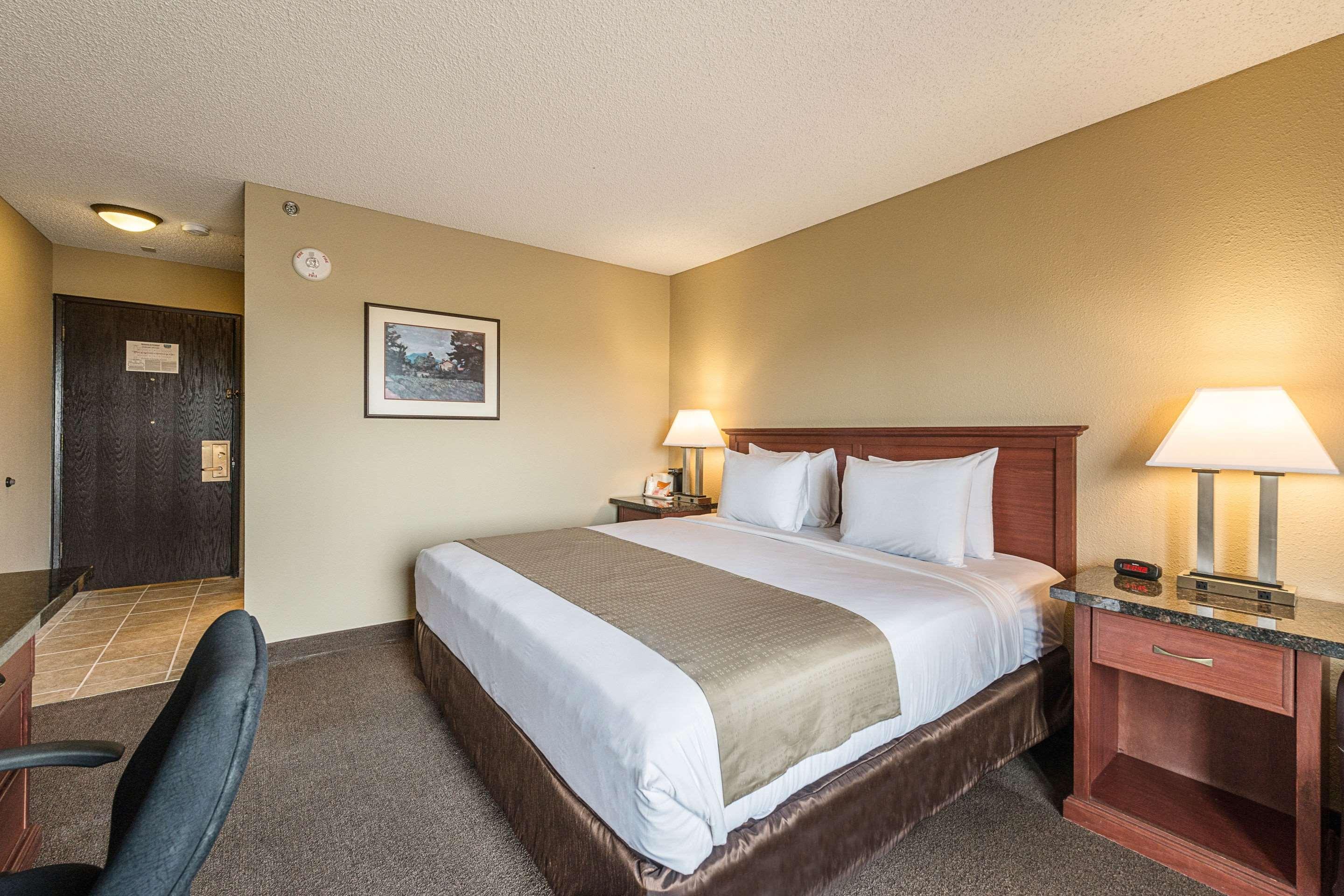 Rodeway Inn & Suites Portland - Jantzen Beach Екстериор снимка