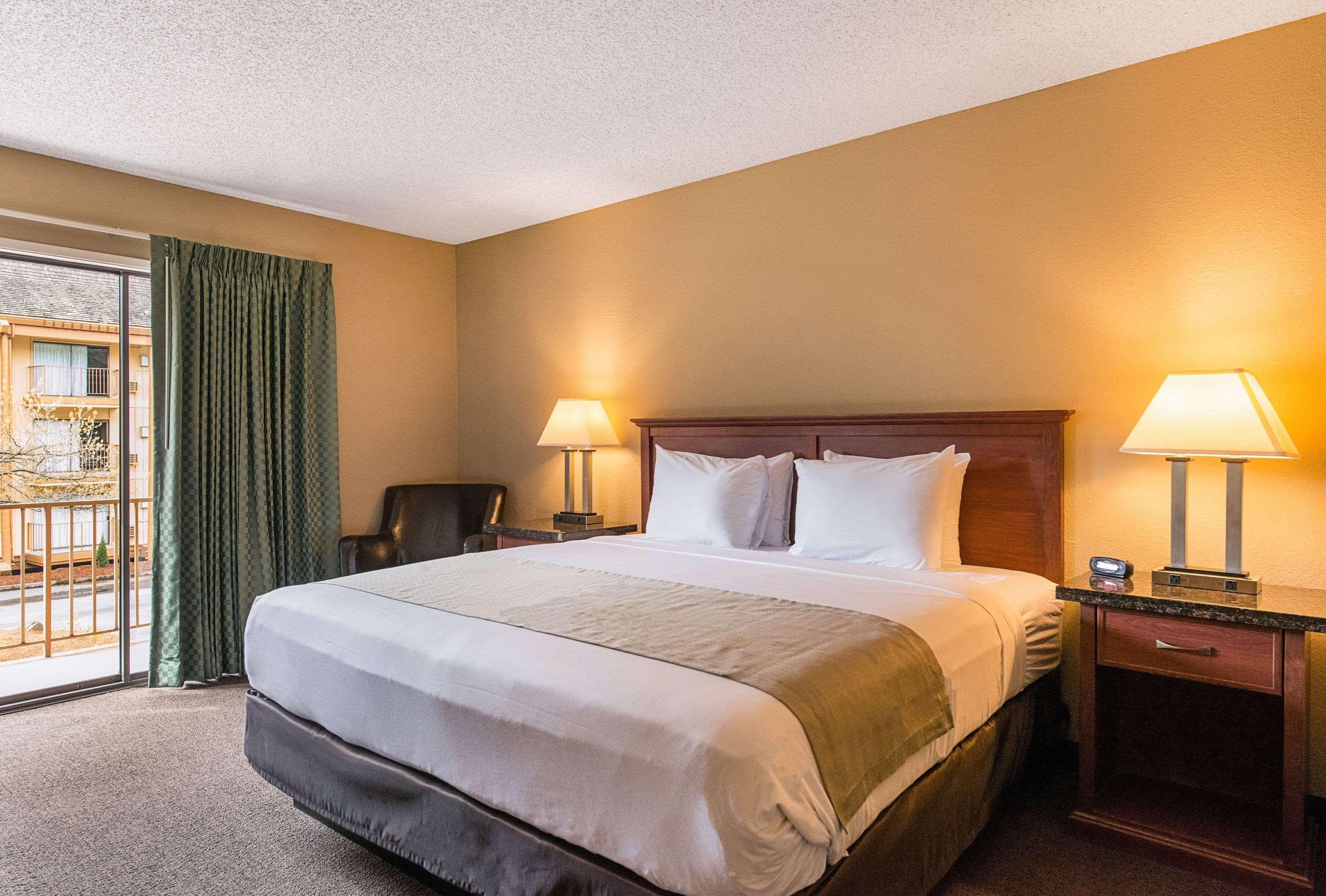 Rodeway Inn & Suites Portland - Jantzen Beach Екстериор снимка
