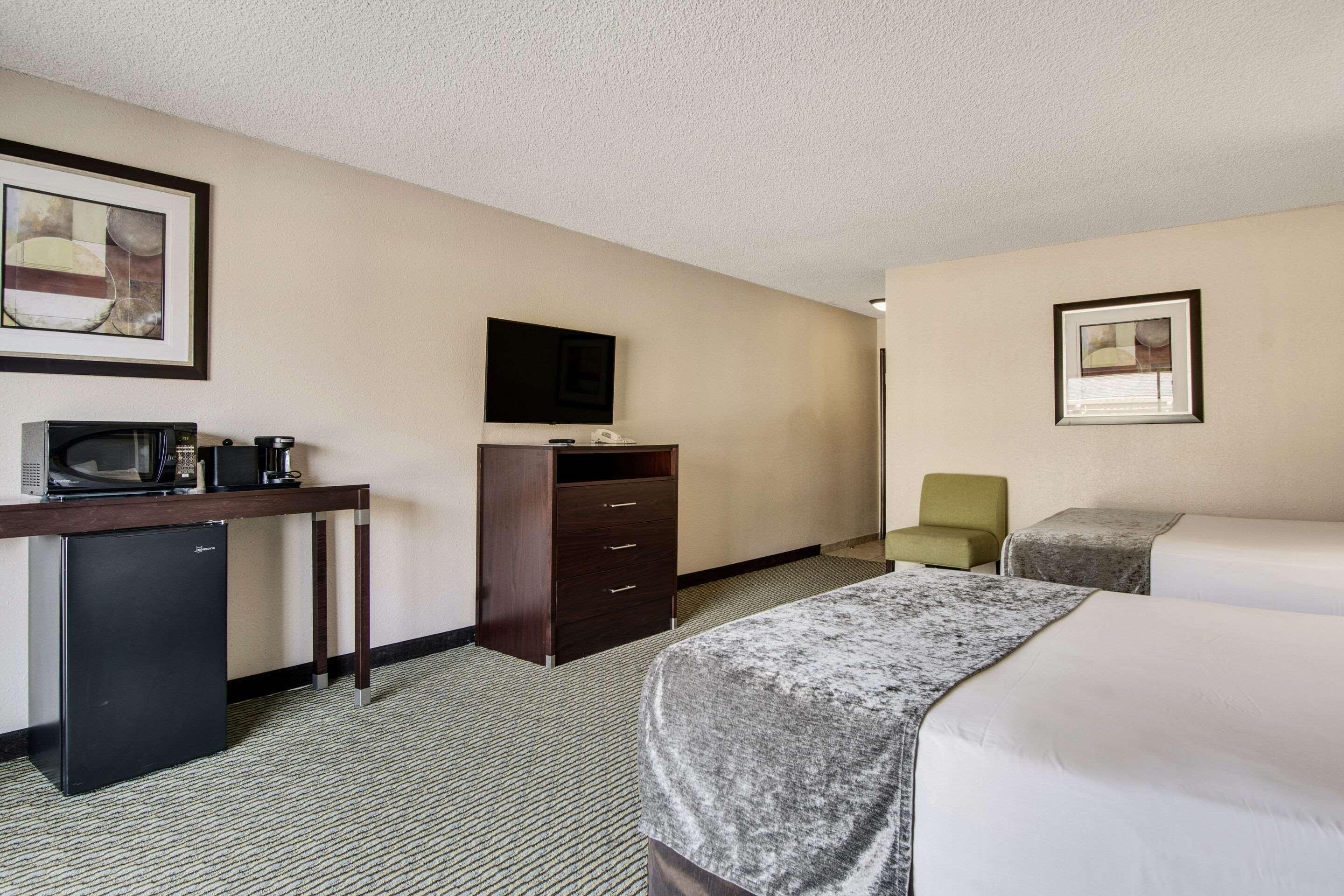 Rodeway Inn & Suites Portland - Jantzen Beach Екстериор снимка
