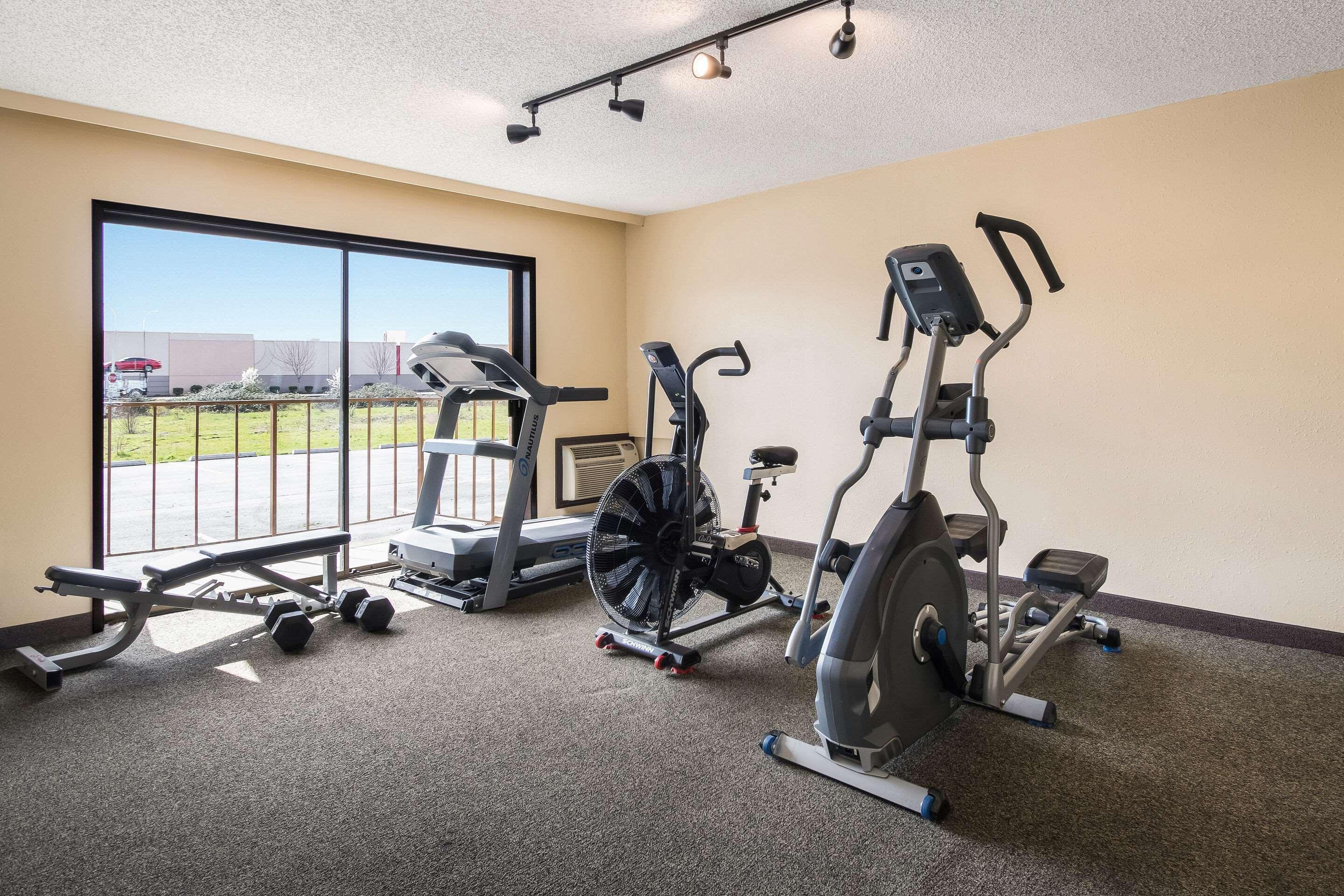 Rodeway Inn & Suites Portland - Jantzen Beach Екстериор снимка