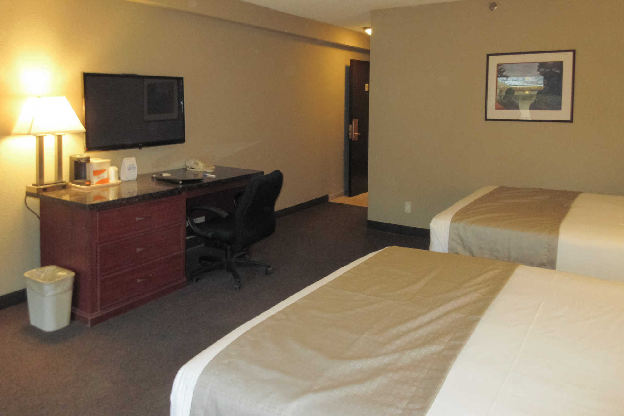 Rodeway Inn & Suites Portland - Jantzen Beach Стая снимка