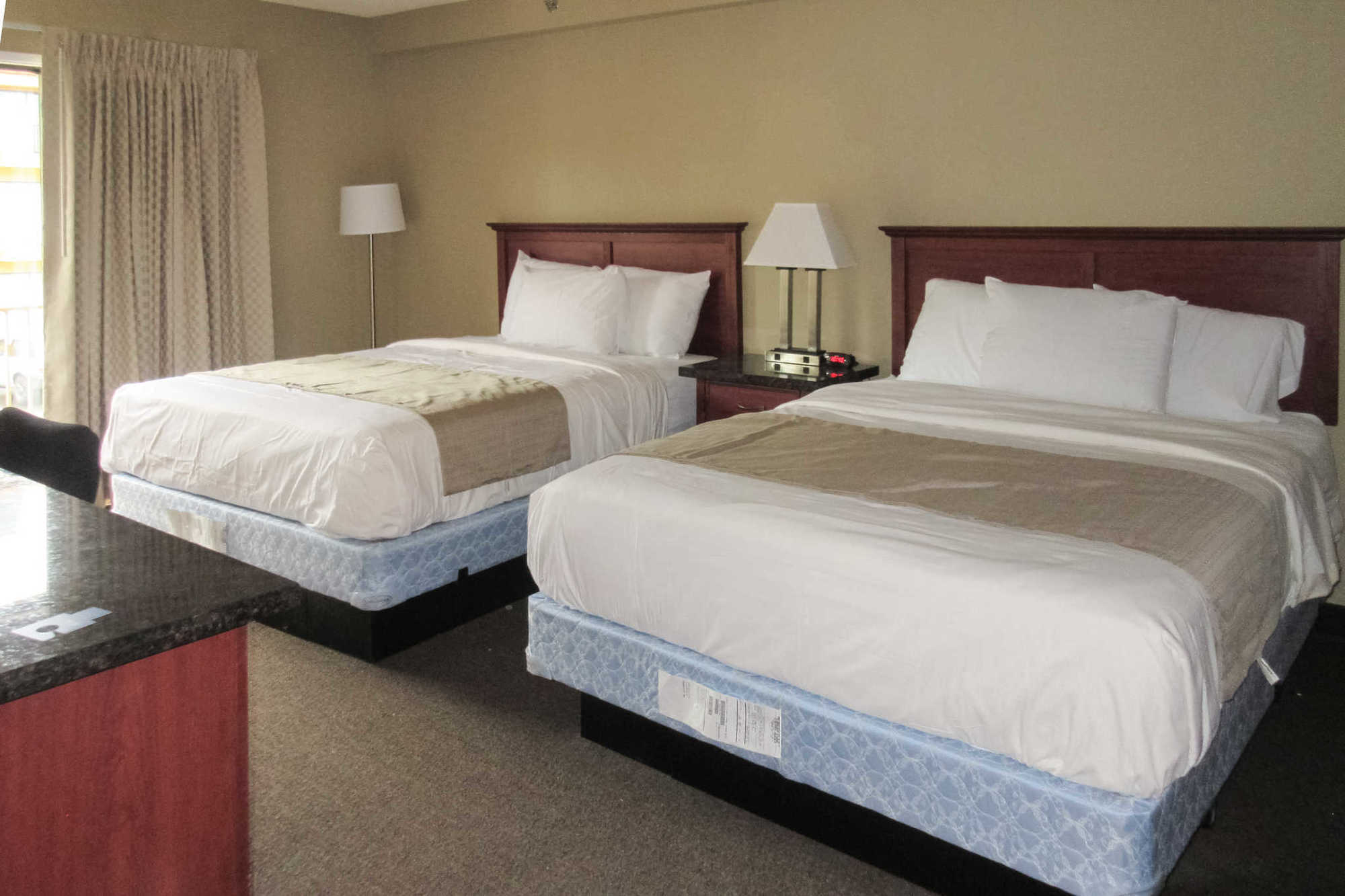 Rodeway Inn & Suites Portland - Jantzen Beach Стая снимка