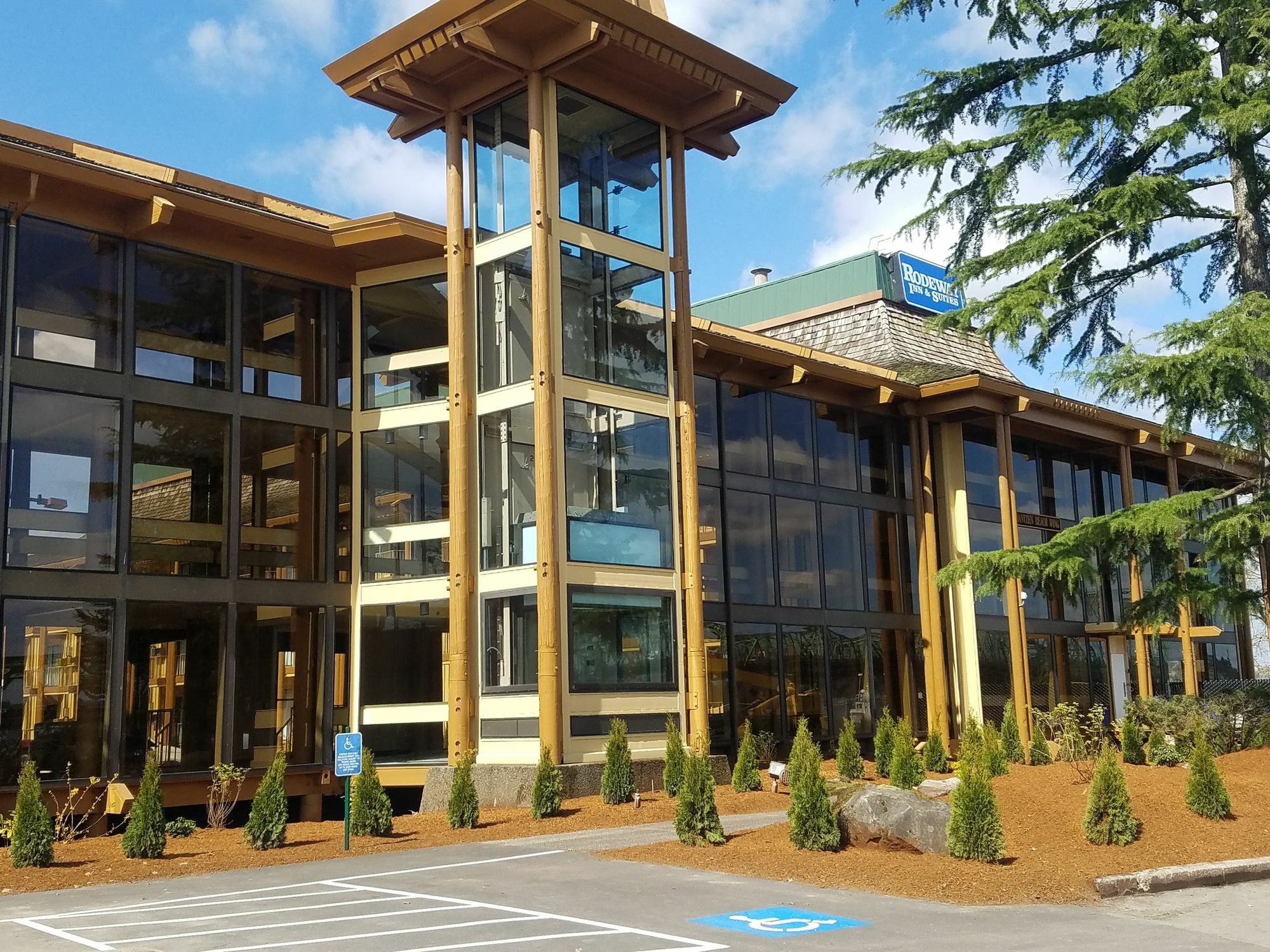 Rodeway Inn & Suites Portland - Jantzen Beach Екстериор снимка